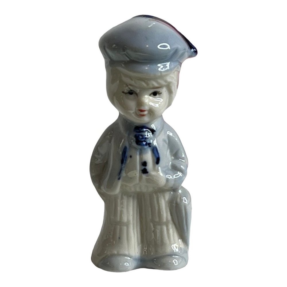 Porcelain Boy With Umbrella Figurine Blue And White Delft Holland‎ 4" eyelashes